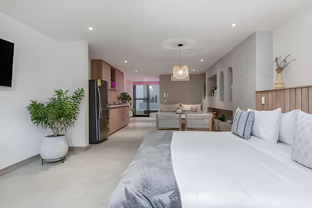 Solei Loft 302 - Elegante Oasis: Loft/Jacuzzi/AC - 3