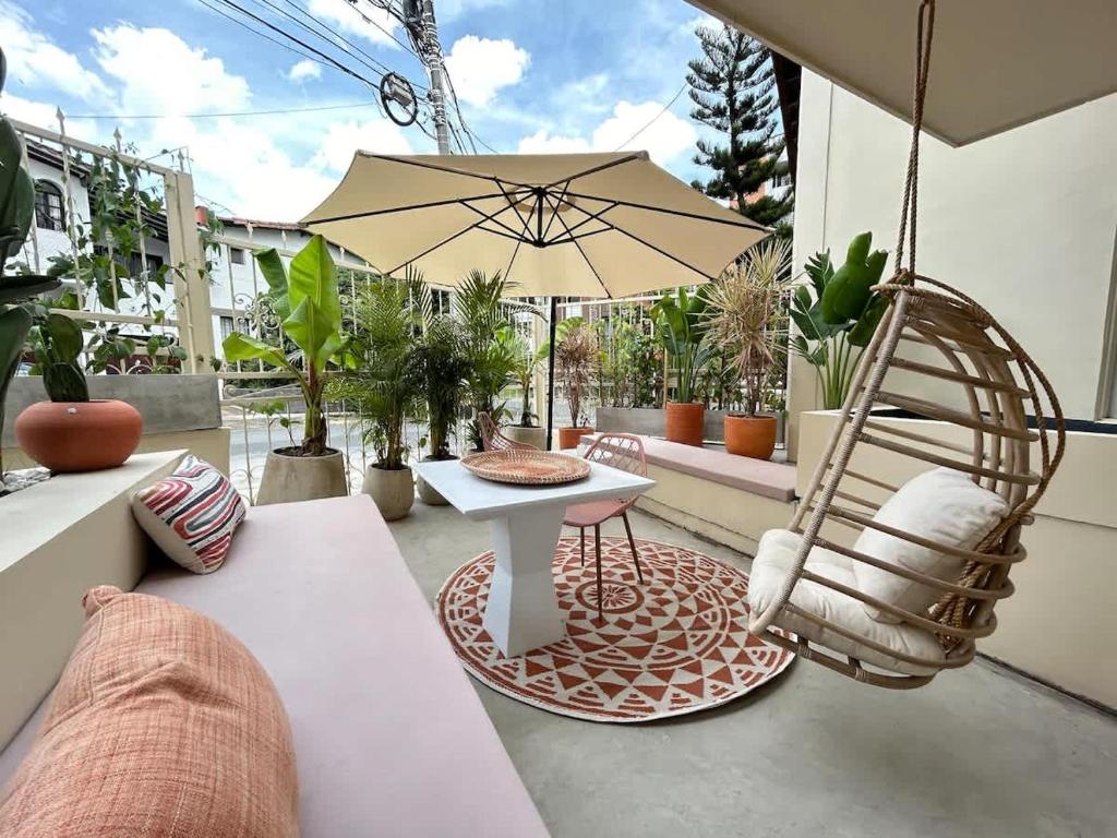 Spacious Laureles Apt-Smart Lock-Queen Bed-AC - 5