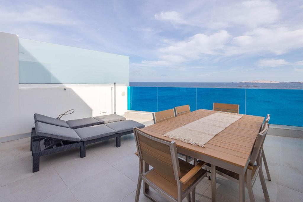 Golden Terrace - Melenara Beach Stay, Telde