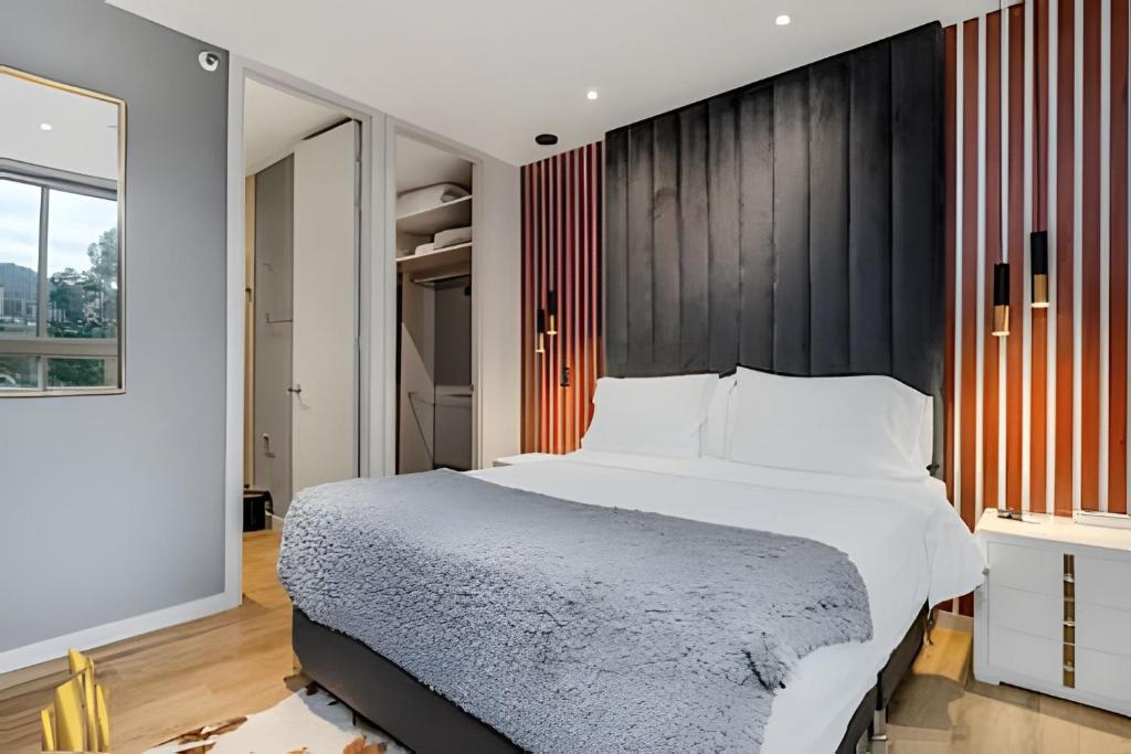 Urban 705 - Apto sereno y luminoso con piscina/gym, El Poblado