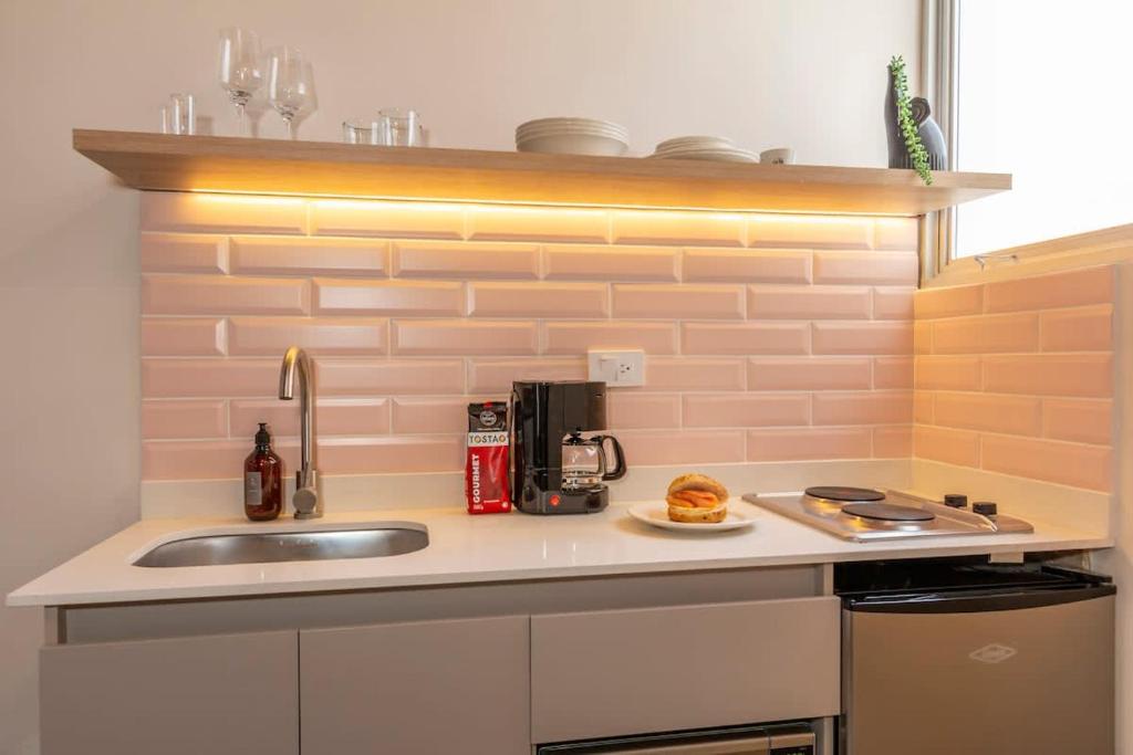 Spacious Laureles Apt-SuperHost-AC-WIFI - 4