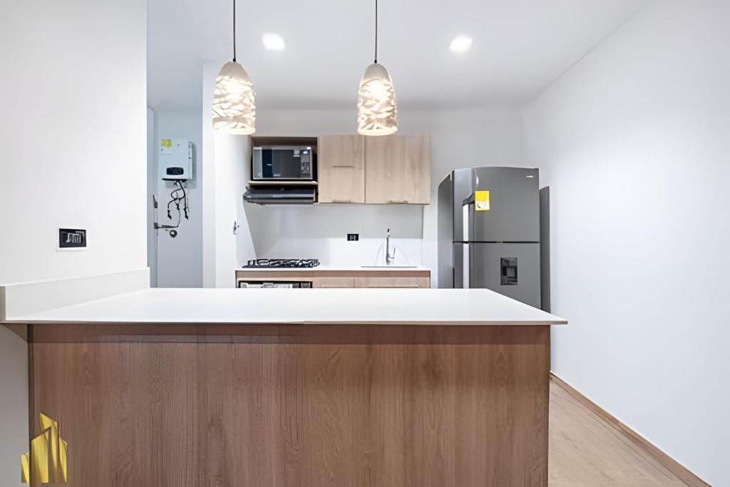 Class 48 Apt 2201 - Apt en Sabaneta con balcón privado, Sabaneta