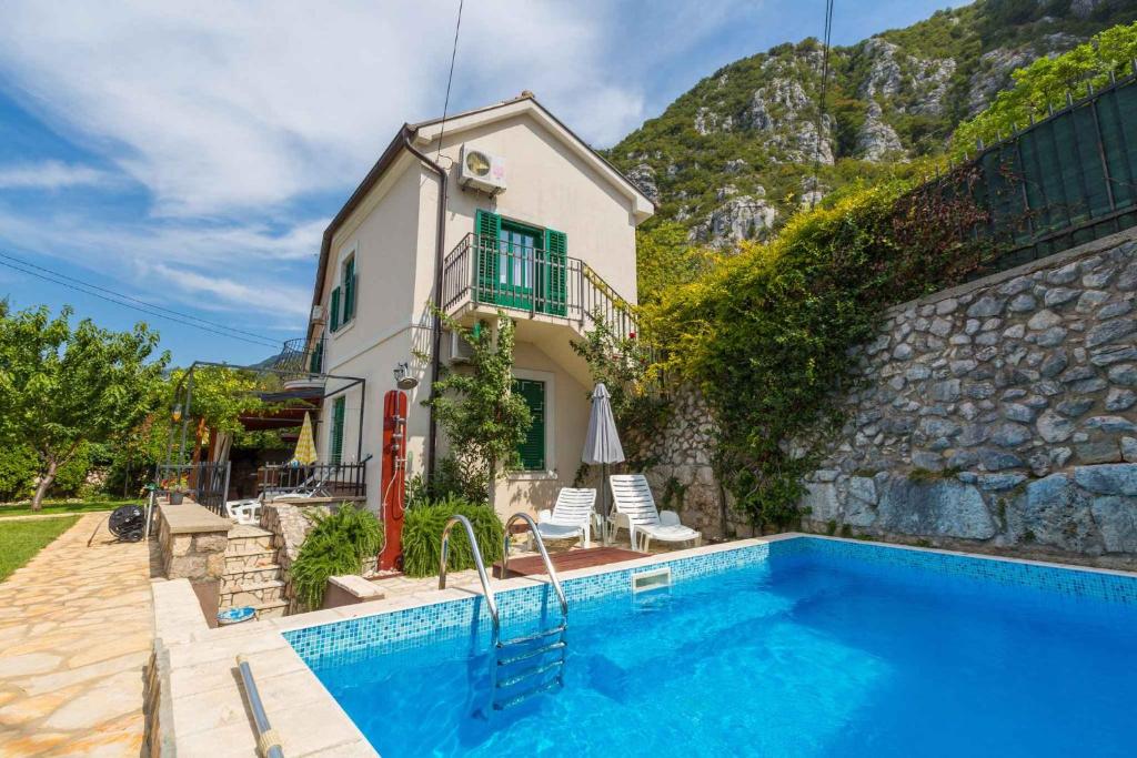 Holiday home in Belgrad 39403, Belgrad