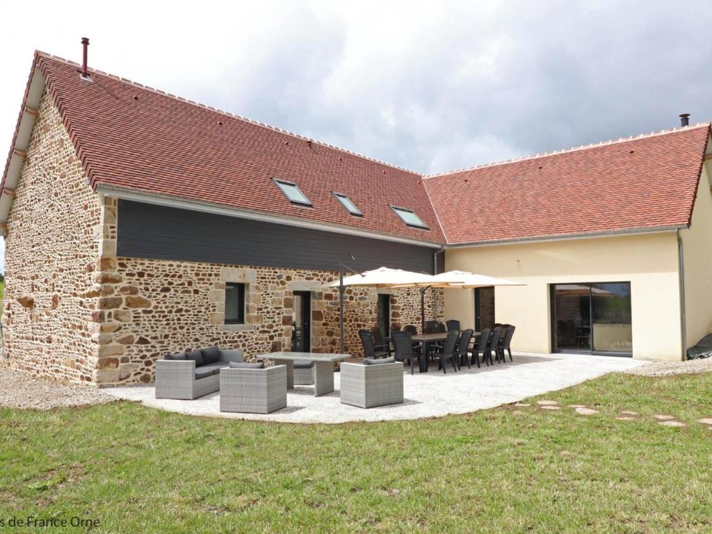 Maison ancienne avec sauna, babyfoot, billard, proche station thermale et forêt domaniale - FR-1-497-136, La Chapelle d'Audaine