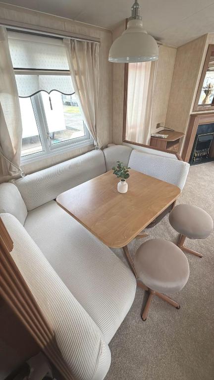 8 Berth Caravan on Edwards Park, Towyn, Kinmel Bay