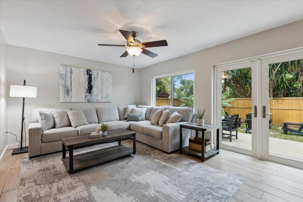 10 Colonial Drive, Cocoa Beach