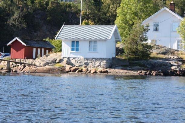 Authentic Cabin On Private Islet In Oslo Fjord, Sætre