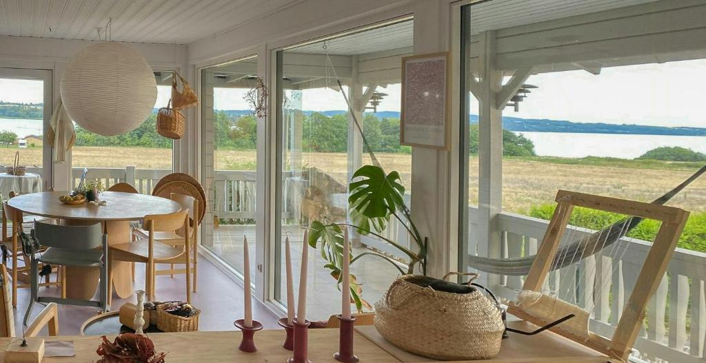Log Cabin With Panoramic View Of Lake Mossø, Skanderborg