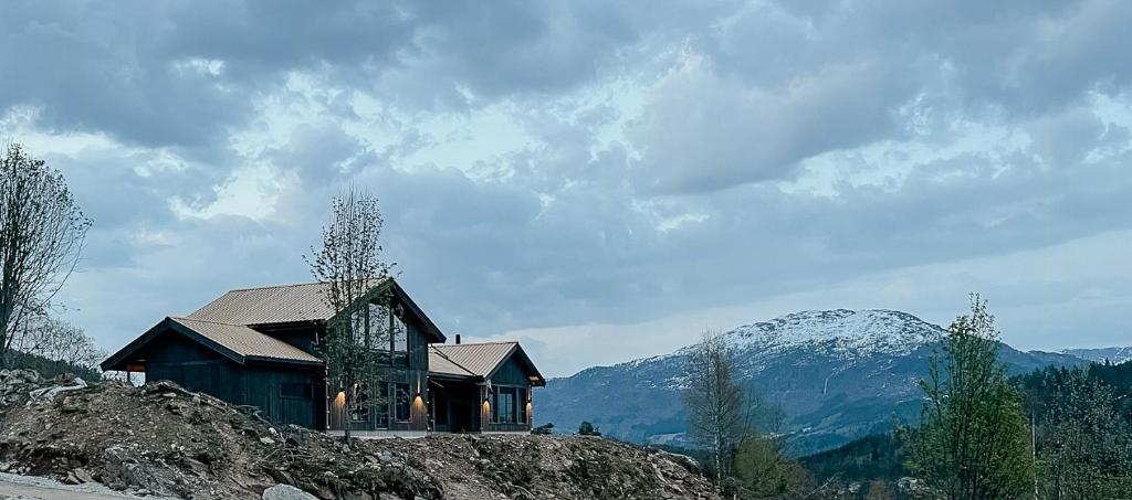 Cozy Modern Cabin With Outstanding View In Sogn, Hafslo