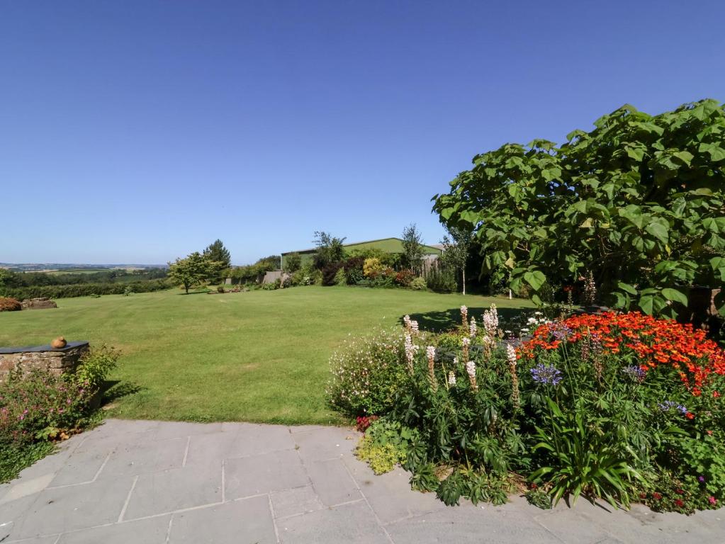Pound Cottage, Great Torrington photo 5