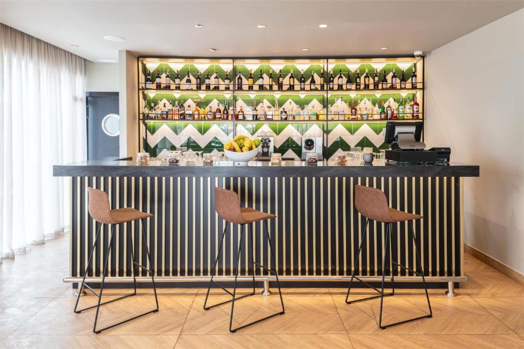 Bar/lounge