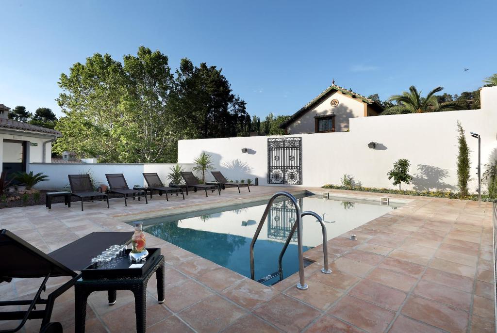 スイミングプール