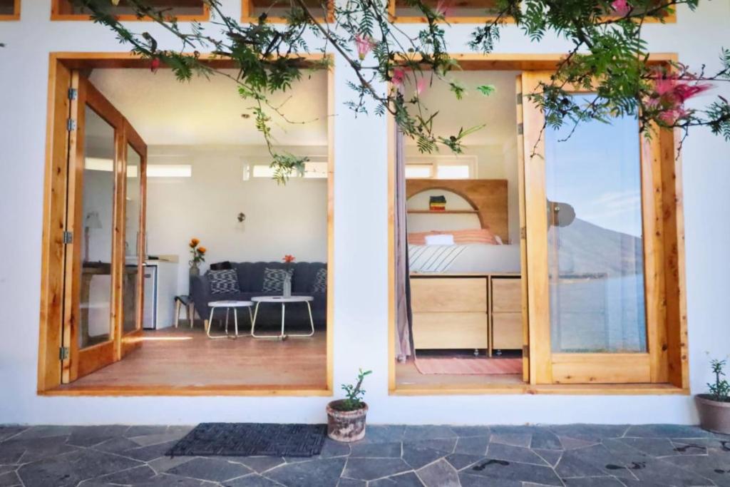 NEW Atitlan Lakefront, Casa Sabiduria, San Marcos La Laguna