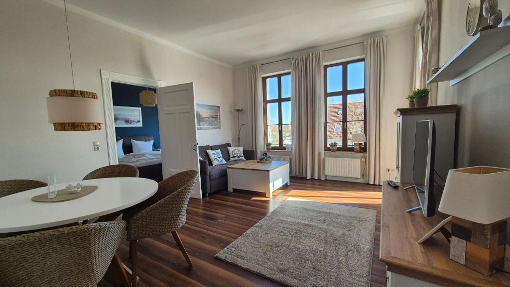 Kaiserliches Postamt Fewo 5, Kühlungsborn