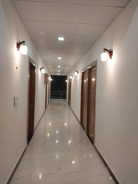 Ladli palace guest house, Barsāna