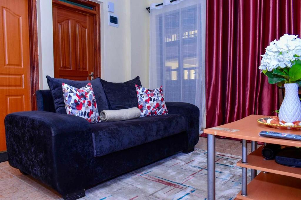 Conveniently & centrally located modern secured studio apartment, Nairobi