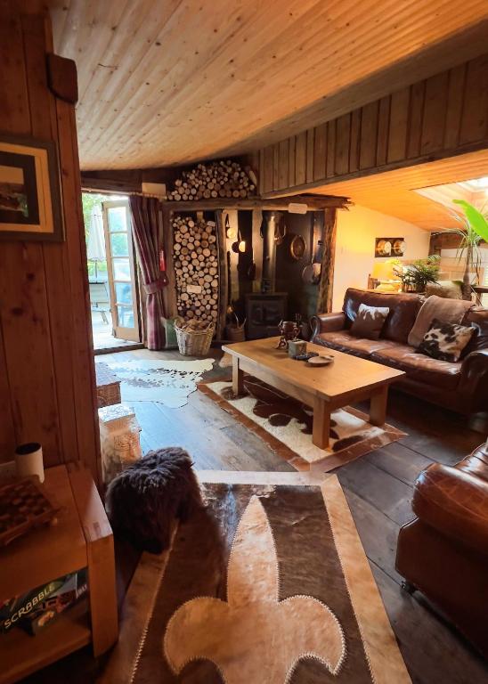 Tree-Tops Treehouse Eco Retreat, Dewlish