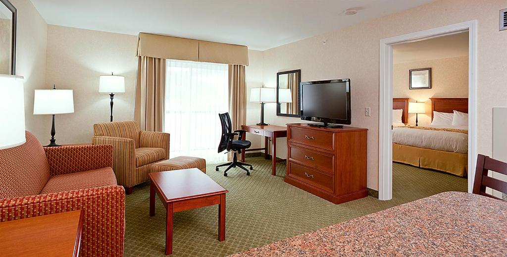 White River Inn & Suites Photo 14