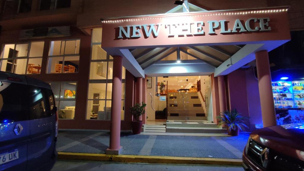 Hotel New The Place - 1