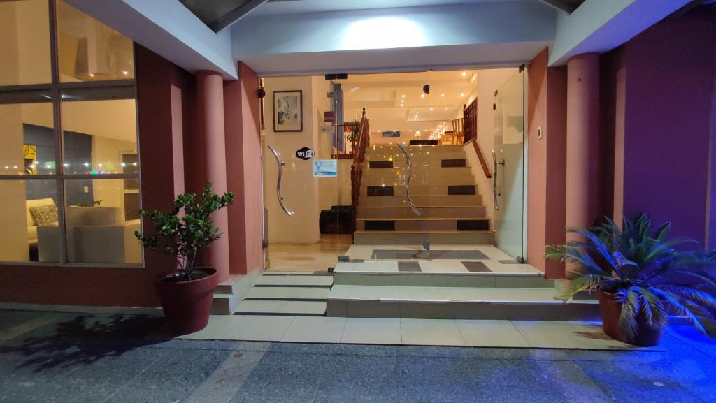 Hotel New The Place - 4