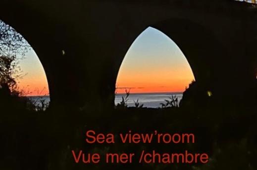 STUDIO pied village EZE - dans VILLA - Parking Gratuit - 1