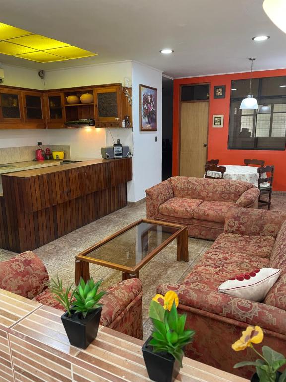 Iquitos Confort - 1