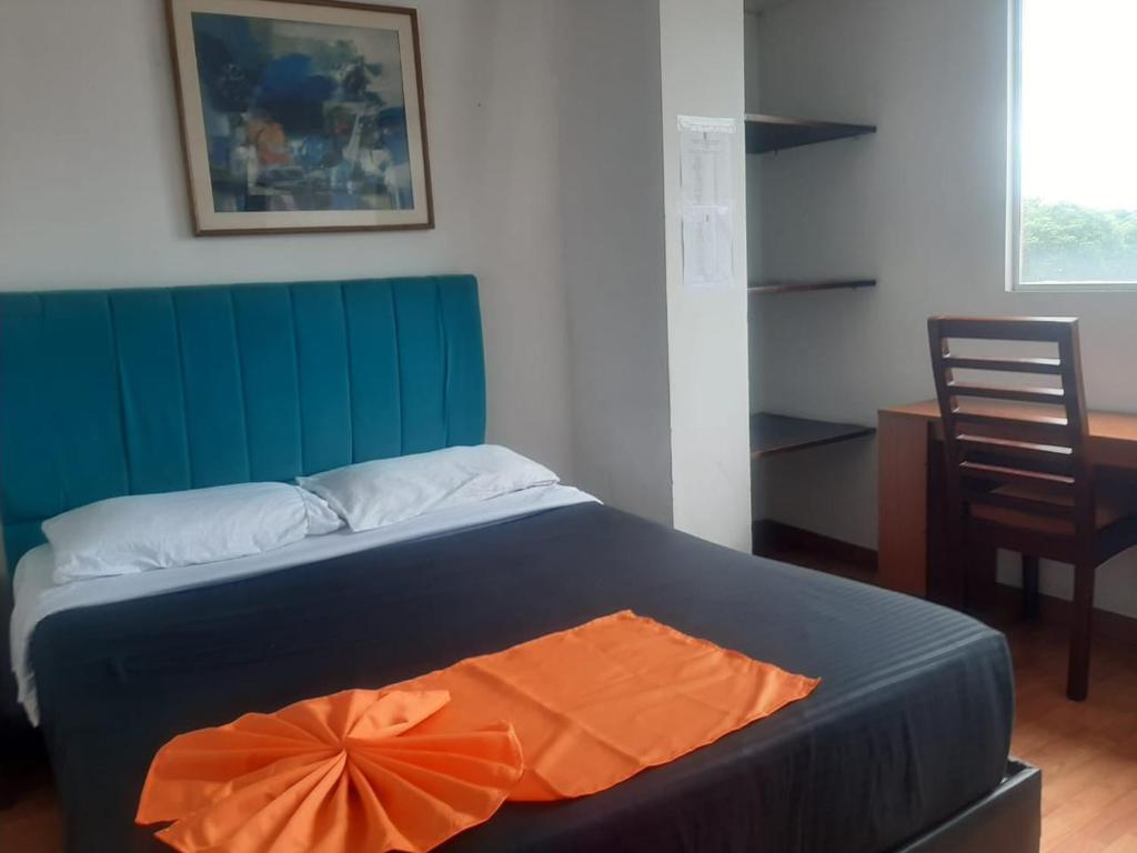 Corferias , Cerca Embajada Americana , Universidad Nacional , G 12 ,Movistar Arena Agora Habitaciones y Apartaestudios muy bien ubicado a 30 minutos del Aeropuerto - 2