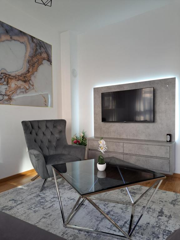 Apartman Luxury kod Kafeterije 5 i Wabi Sabi - 2