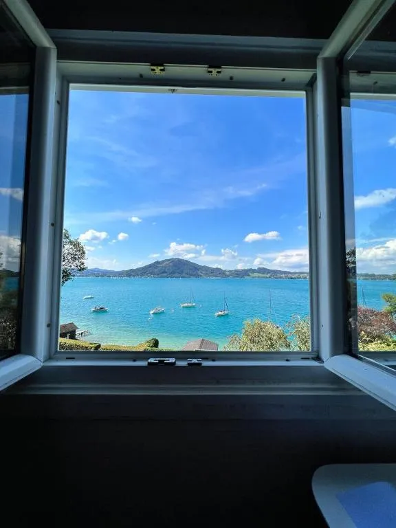 Exklusiver Seetraum am Attersee, hotel in Litzlberg
