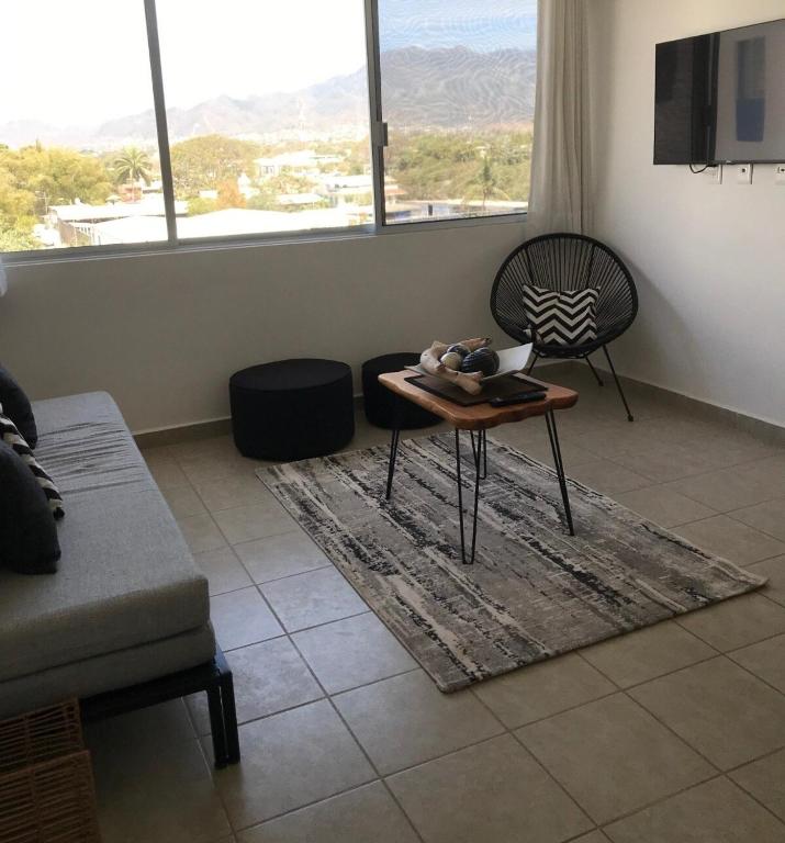 Beautiful loft - 10 minutes from beach - 4