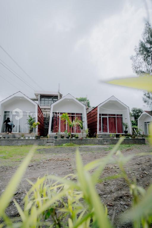 Flamboyan Cabin By Travelink, Dieng