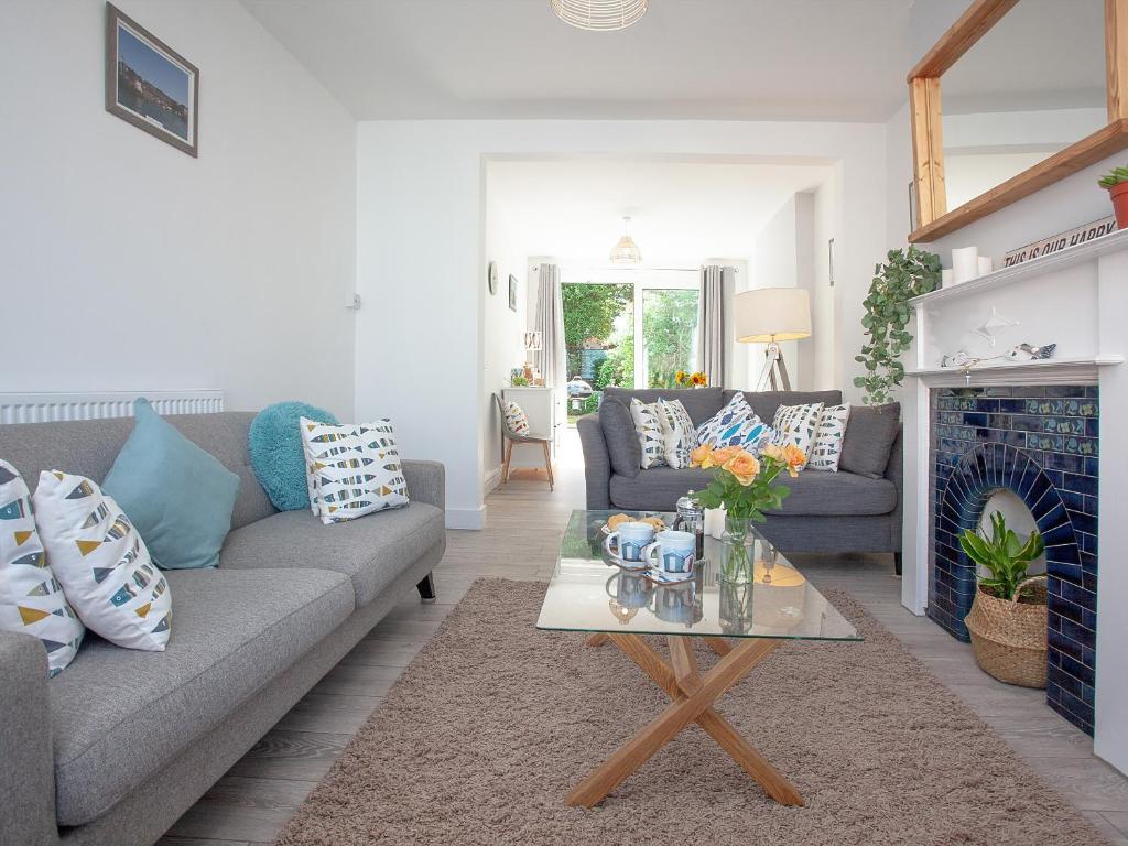 Harbour Retreat (Paignton with Hot Tub) - photo 2
