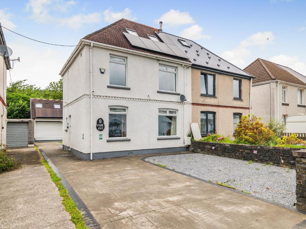 The Loft, Glyn Neath