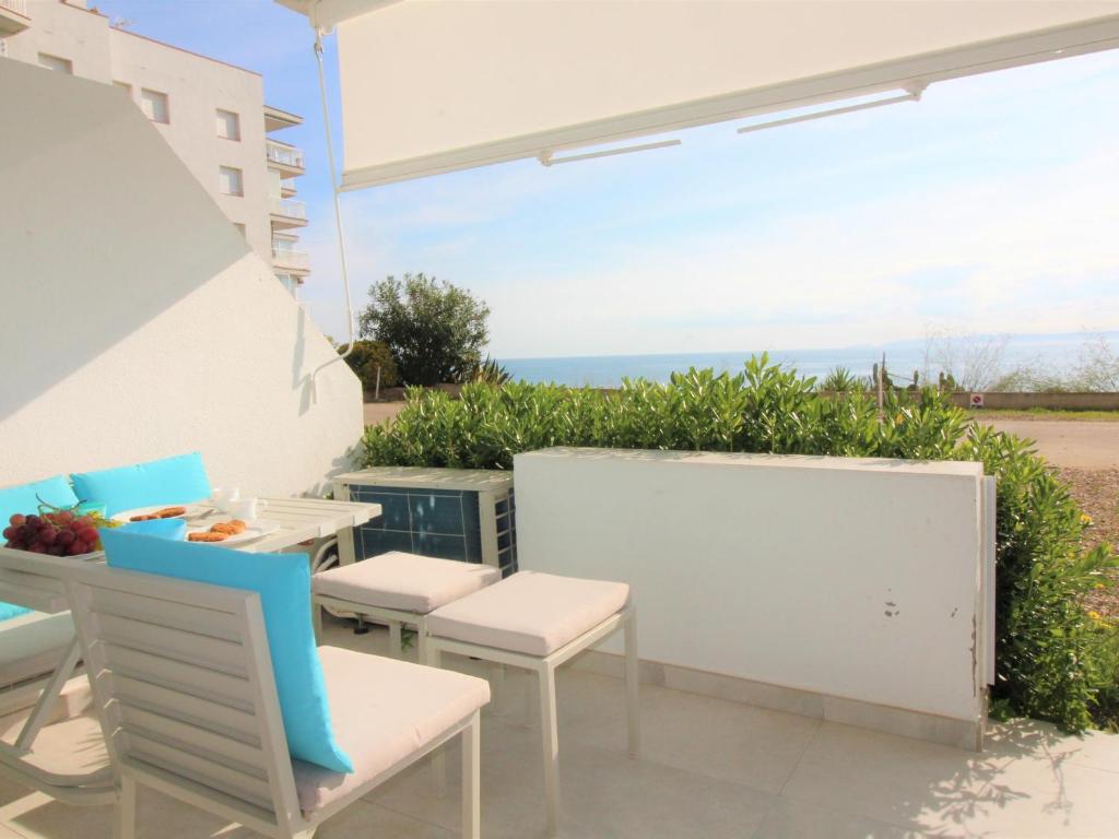 Estudio acogedor con terraza y parking incluido - ES-258-33 - 1