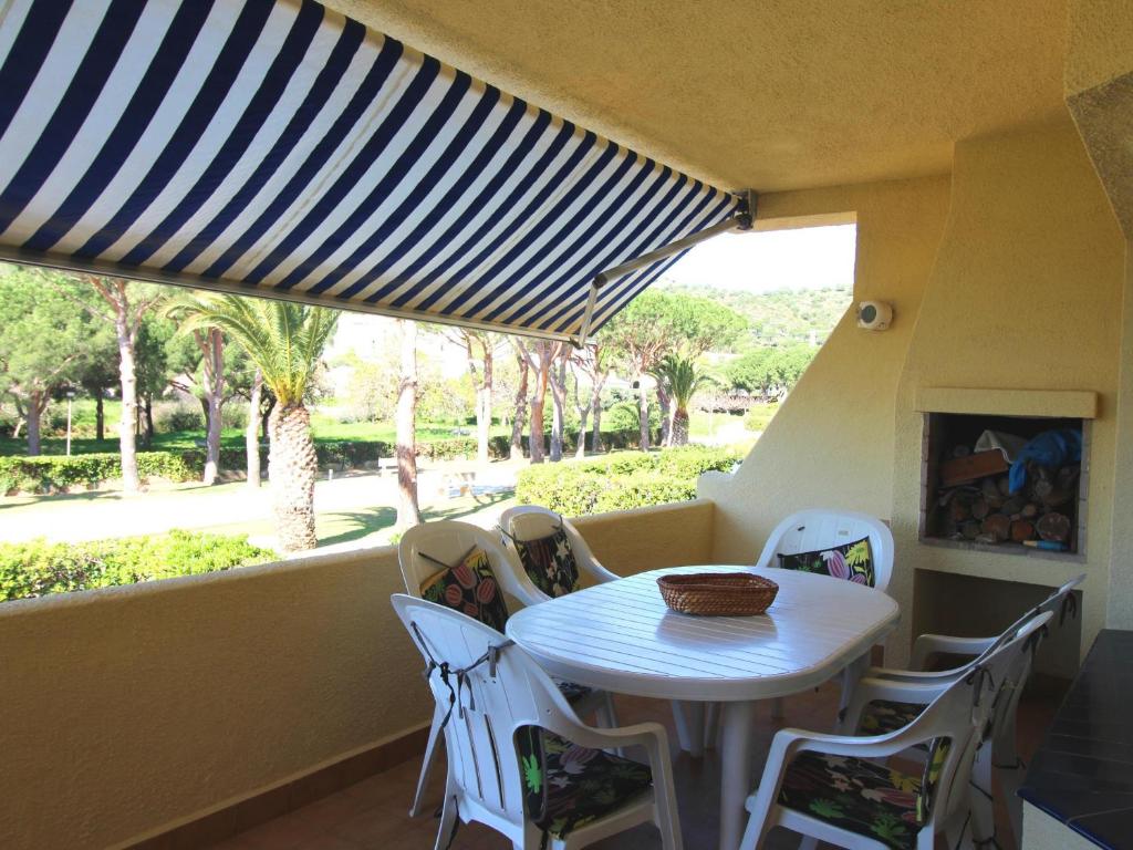 Apartamento planta baja con gran terraza cerca de playa - ES-228-65 - 1