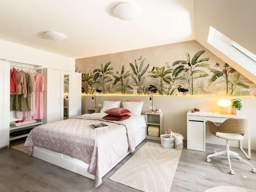 Palace Quarter 2 Peaceful Modern Central Top Floor Apartment, Budapeszt