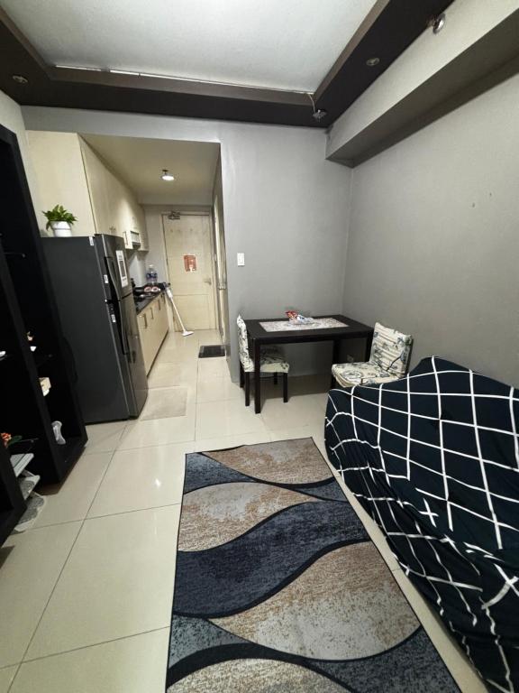 Staycation by Cyd, Manila