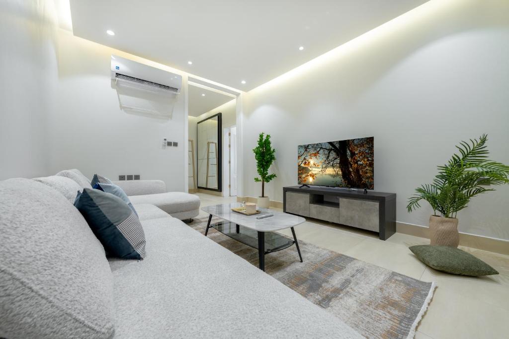 3 Bedrooms Aprt In Al Malqa, Rijád