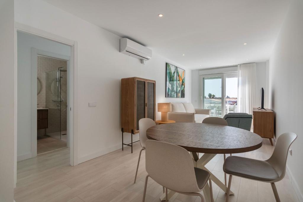 Apartamentos Puerto - Centro Ayamonte AEHP22DP77 - 2