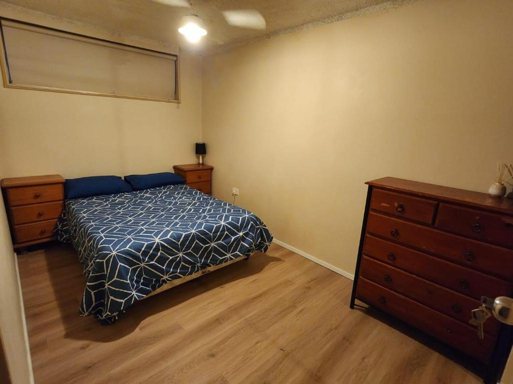 Private Room close to beach & tram, Gold Coast