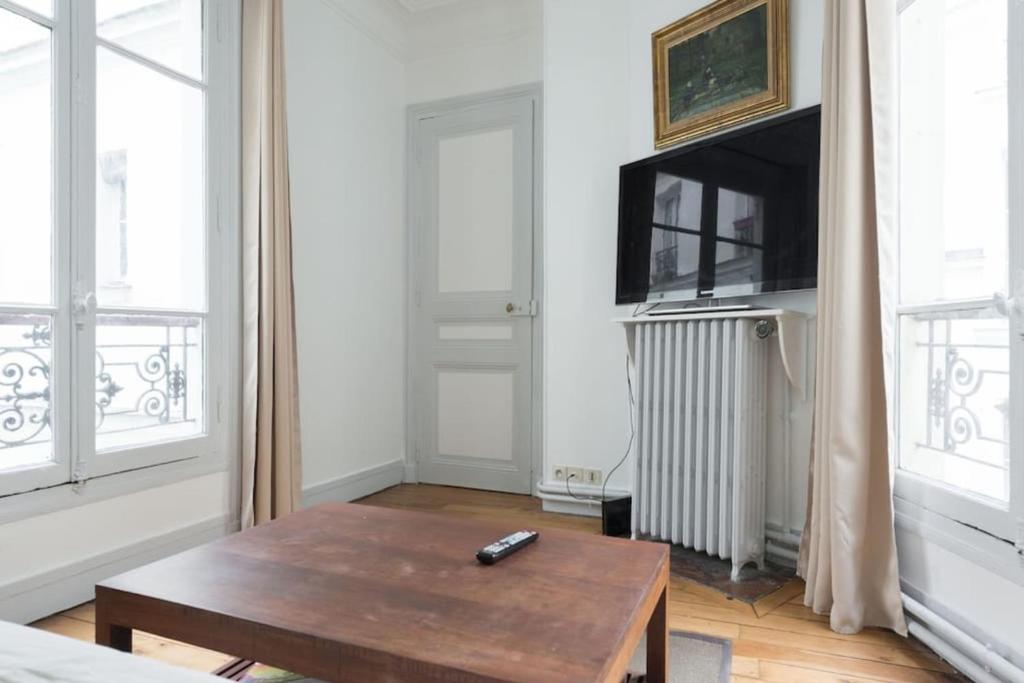 Bright apartment of 41m2 in the 10th -Paris - 3