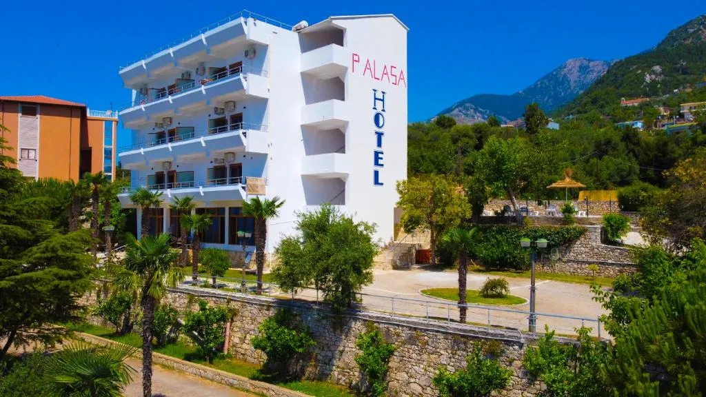 Hotel Palasa, hotel in Palasë