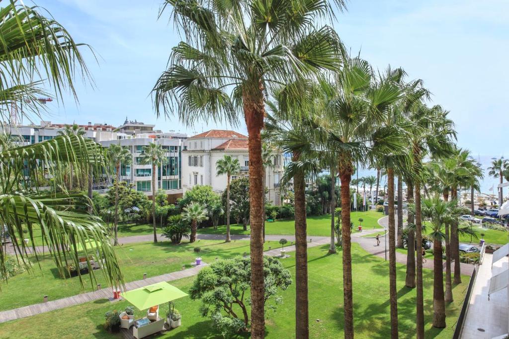 REF 1233 - Cannes Croisette - Apartment for rent - 3