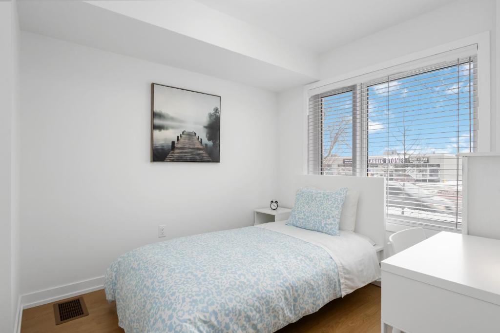 Private Room M A P L E with Attached Full Bathroom in Toronto, ON, Canada, Toronto