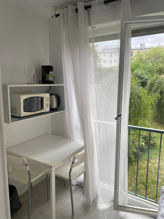 Petit logement bien placé - 2