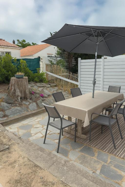 Appartement rénové avec terrasse très bien situé - 3