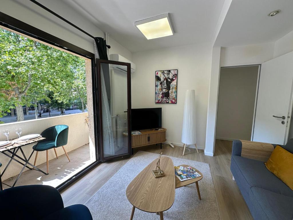 L'étape Aixoise - appartement climatisé terrasse centre ville Rotonde cours Mirabeau allées provençales - 2