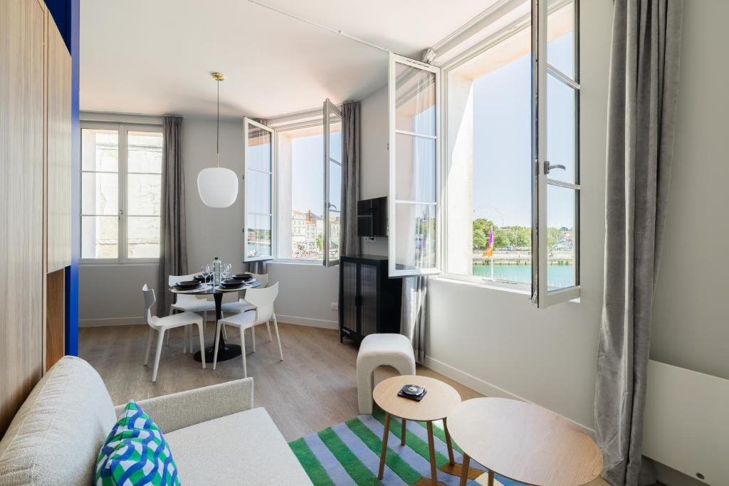 Appartement chic vue imprenable sur le vieux port - 4