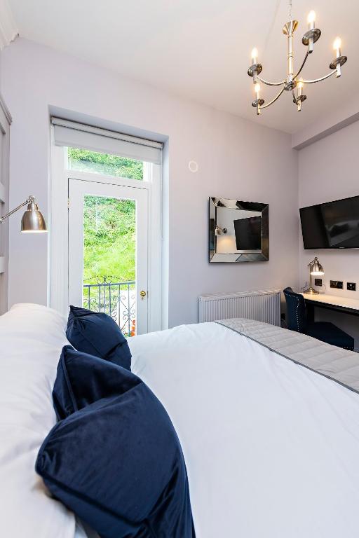 Charming Howth Marina Retreat, Dublino
