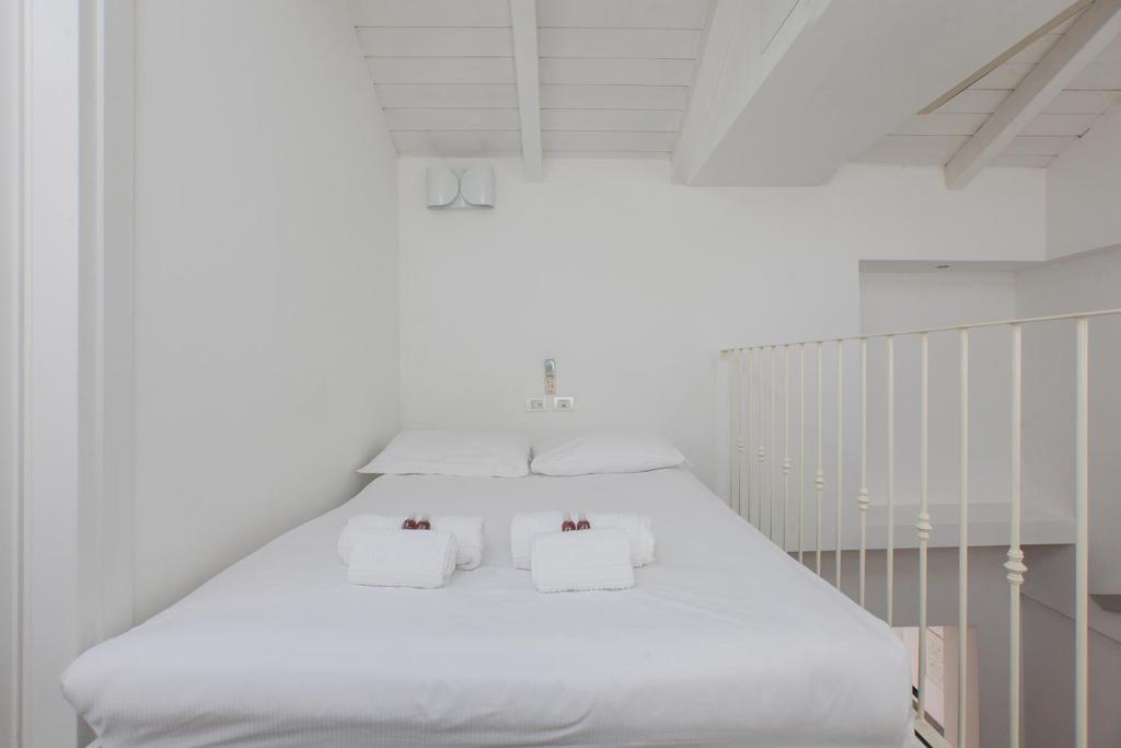 HACCA Collection - Open space in Porta Ticinese - 3
